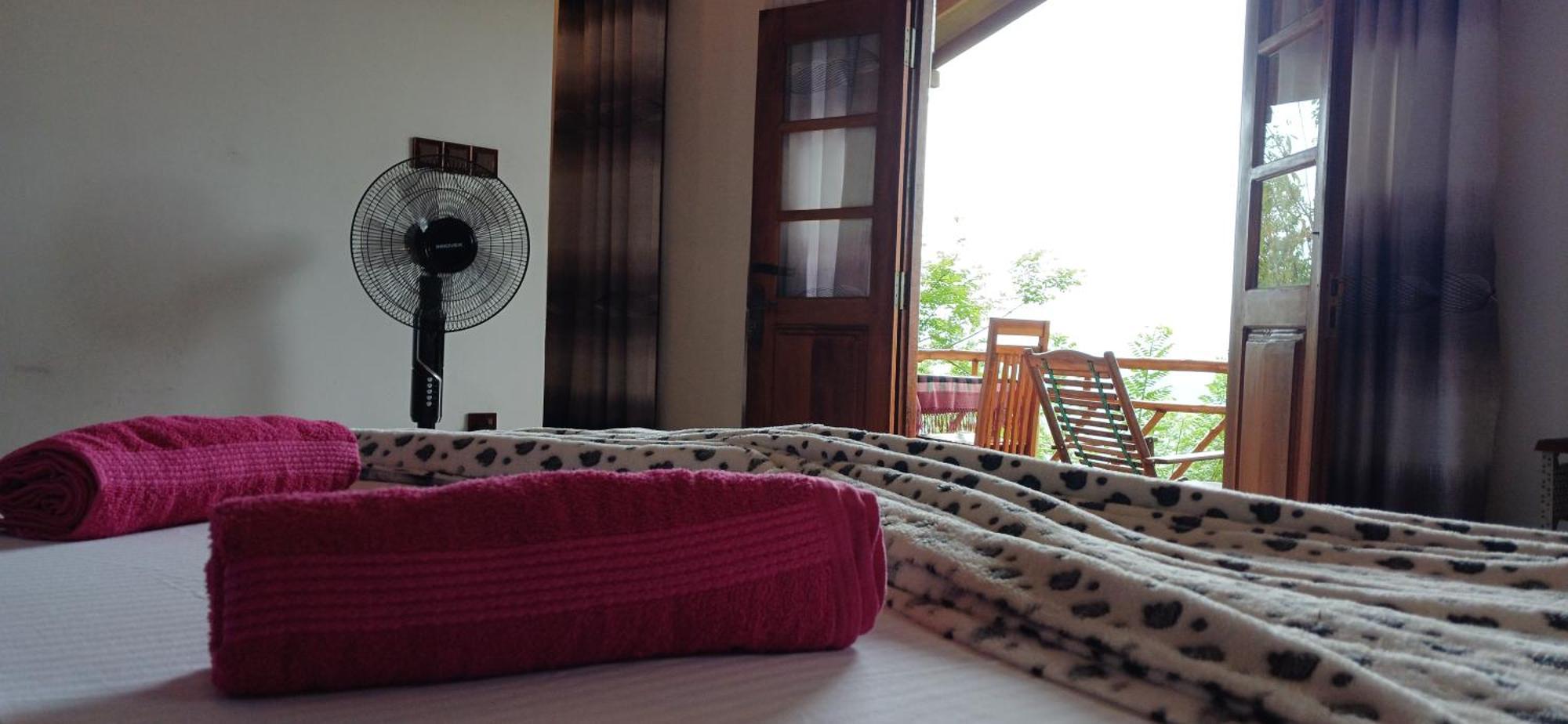 Sunlit Cottage Ella Ngoại thất bức ảnh